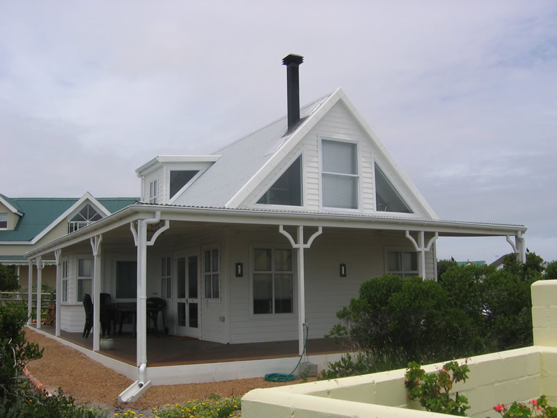 Gold Award 2006 Grotto Bay Logo Homes