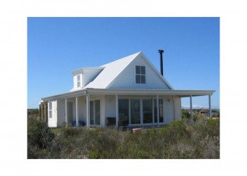 Gold-Award-Grotto-Bay