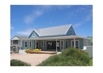 Silver-Award-Britannia-Bay